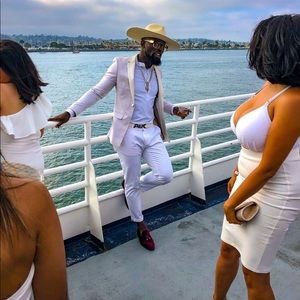 Meet your Posher, Love